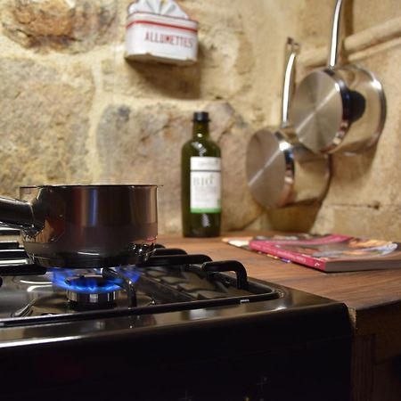 Insolite Le Logement Des Gardes De La Porte De Beaune Au Xviie Siecle Atypique Apartment Exterior foto
